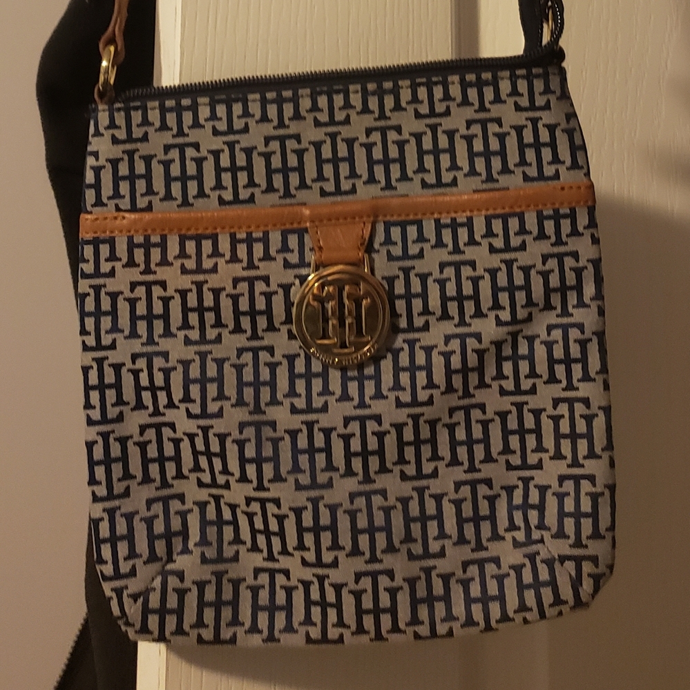 Tommy Hilfiger crossbody